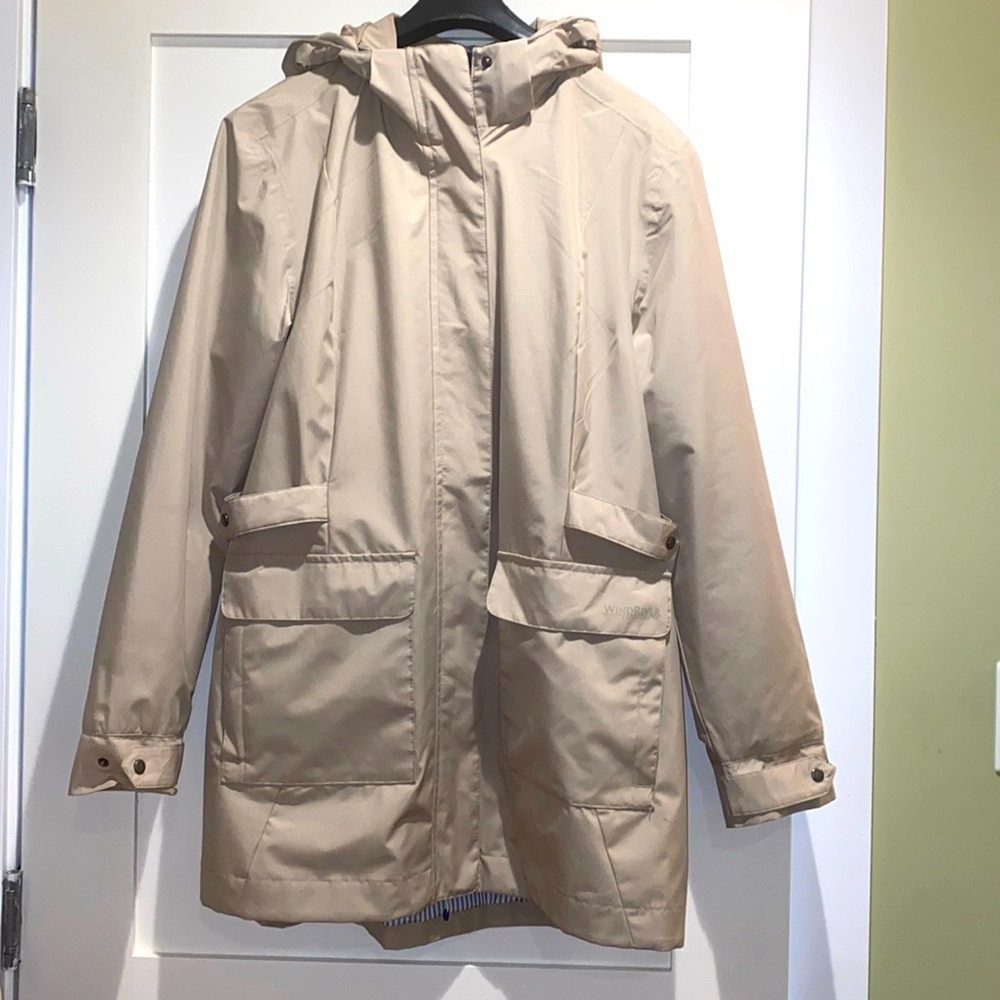 Ladies size L Windriver Outfitting Co  raincoat Tan in color with hood